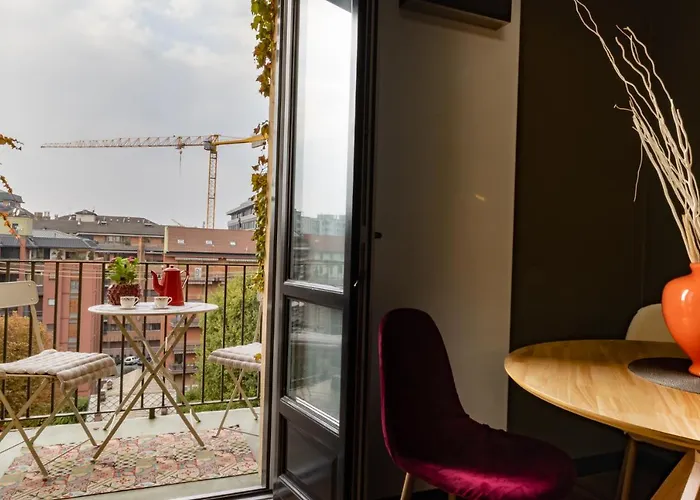Appartamento Luminoso A 5 Min Da Porta Nuova